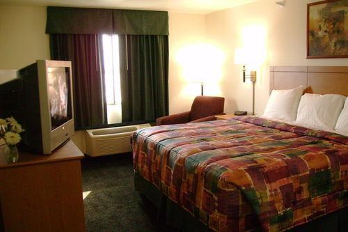 Travelodge By Wyndham Marysville Room photo