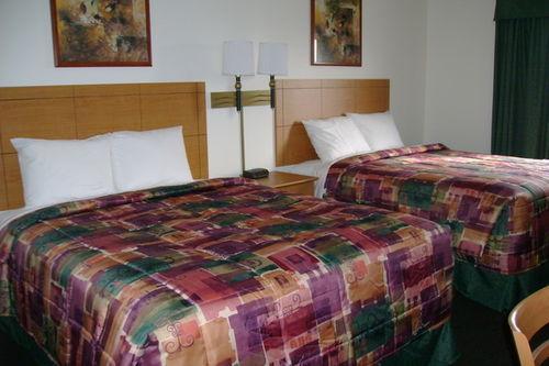 Travelodge By Wyndham Marysville Room photo